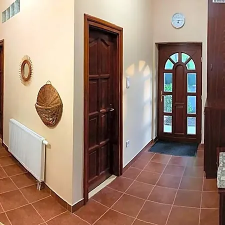 Dobay Apartmanhotel Gyula